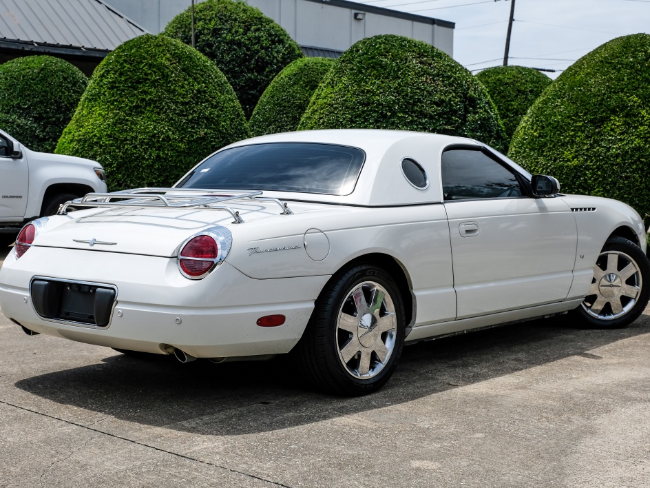 2003 Ford Thunderbird photo 6