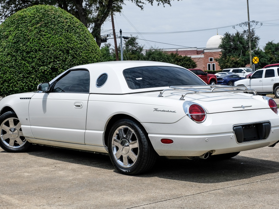 2003 Ford Thunderbird photo 8