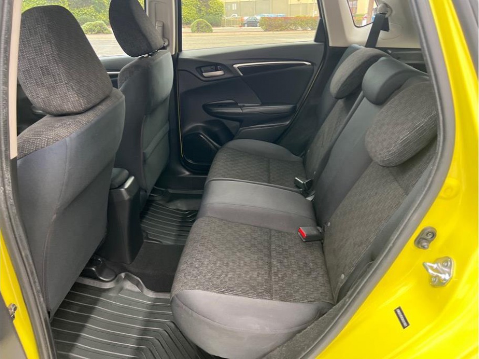 2016 Honda Fit LX - Photo 10