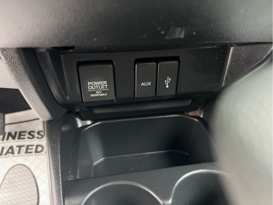 2016 Honda Fit LX - Photo 14