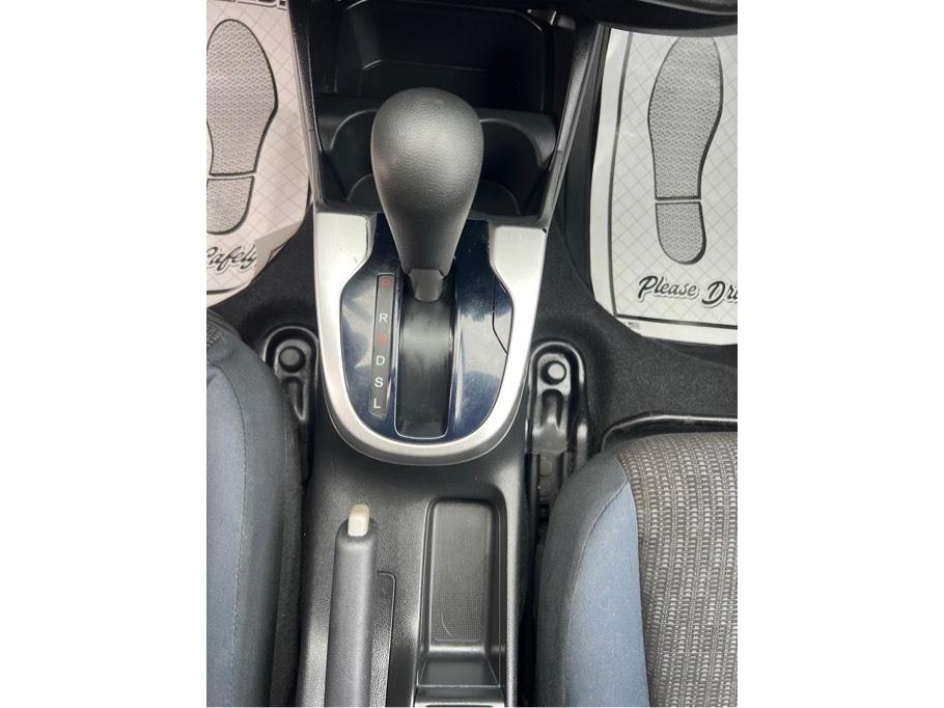 2016 Honda Fit LX - Photo 13