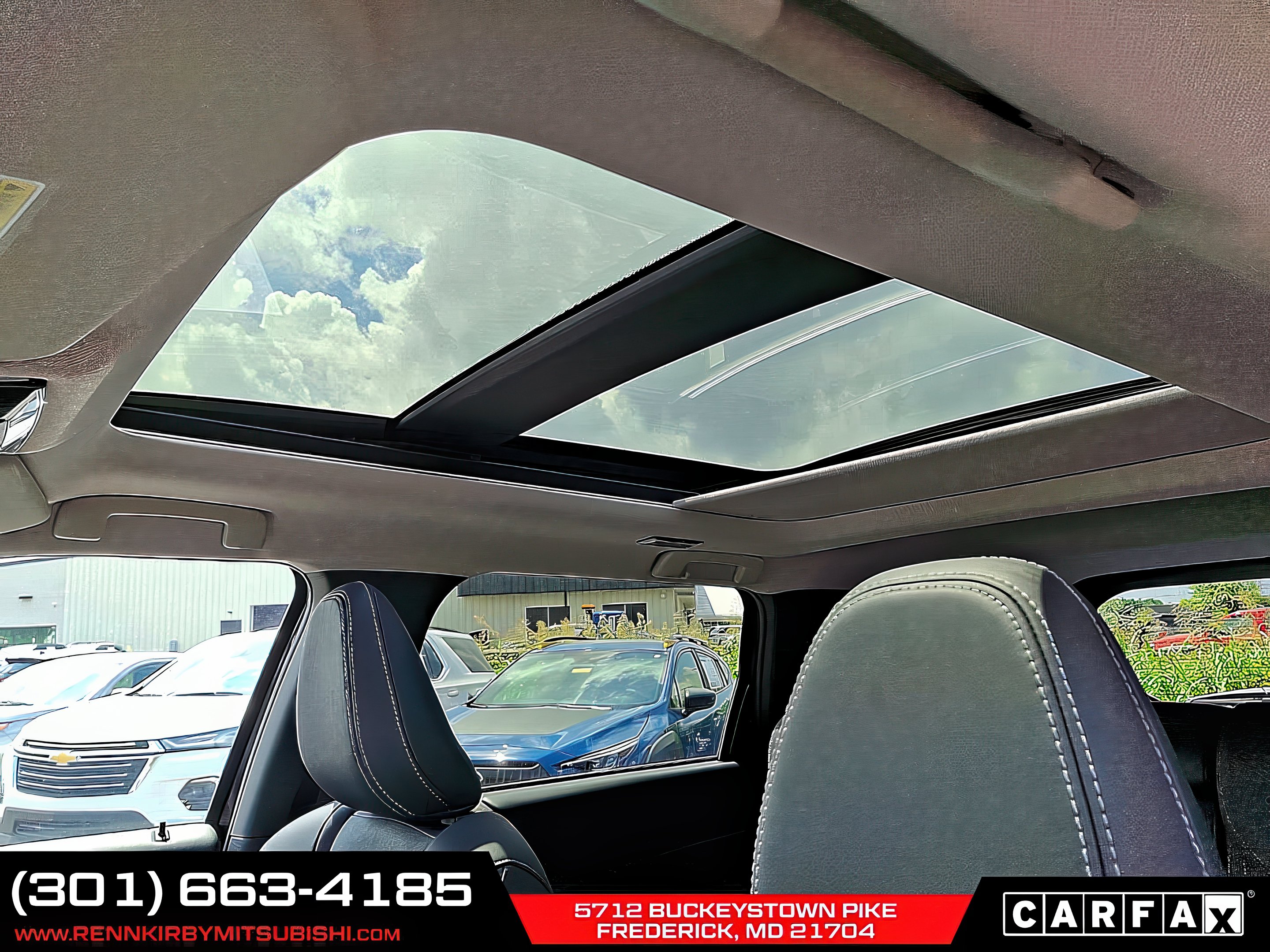 2025 Mitsubishi Outlander SE - Photo 14