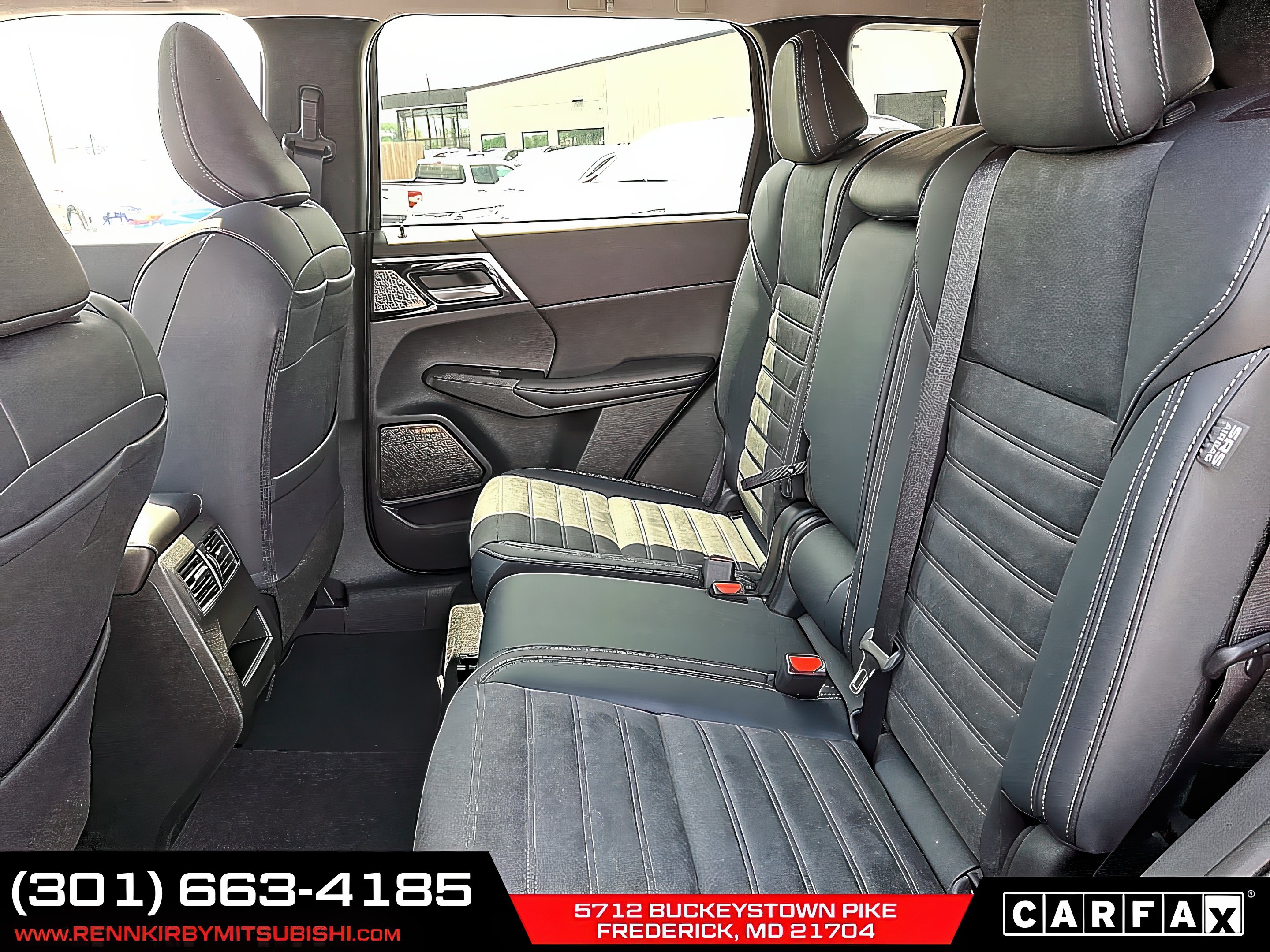 2025 Mitsubishi Outlander SE - Photo 10