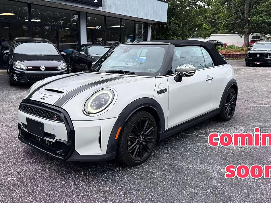 2022 MINI Convertible Cooper S's photo