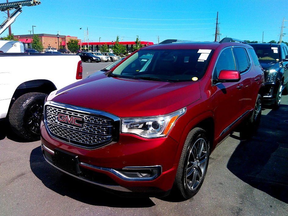 2018 GMC ACADIA DENALI North South Cars