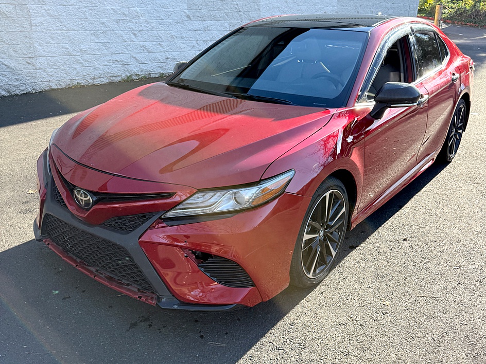 2019 Toyota Camry XSE's photo