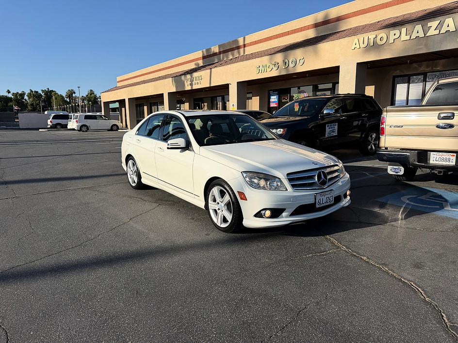 2010 Mercedes-Benz C-Class C300 Sport's photo