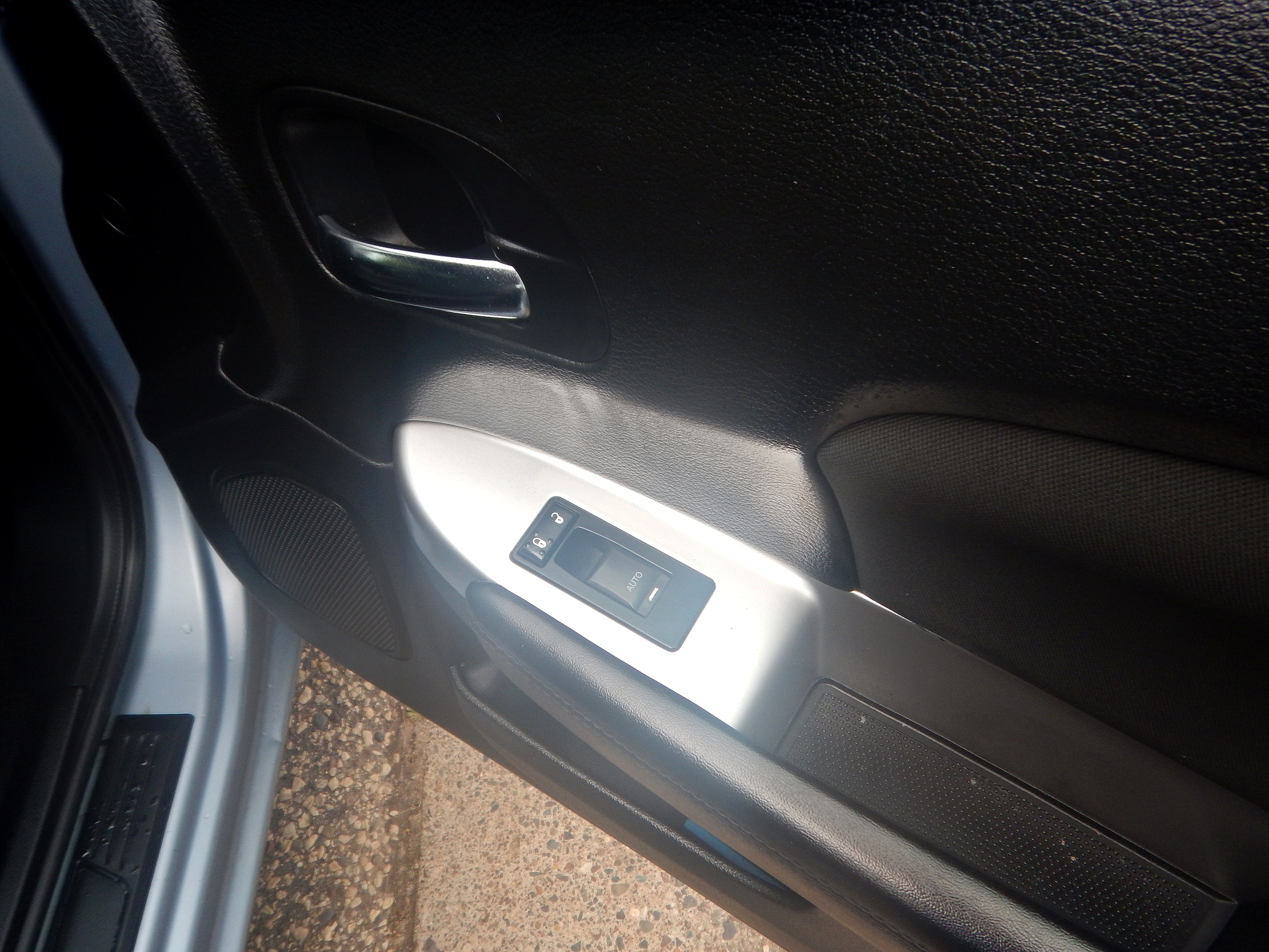 2012 Chrysler 200 Touring - Photo 36