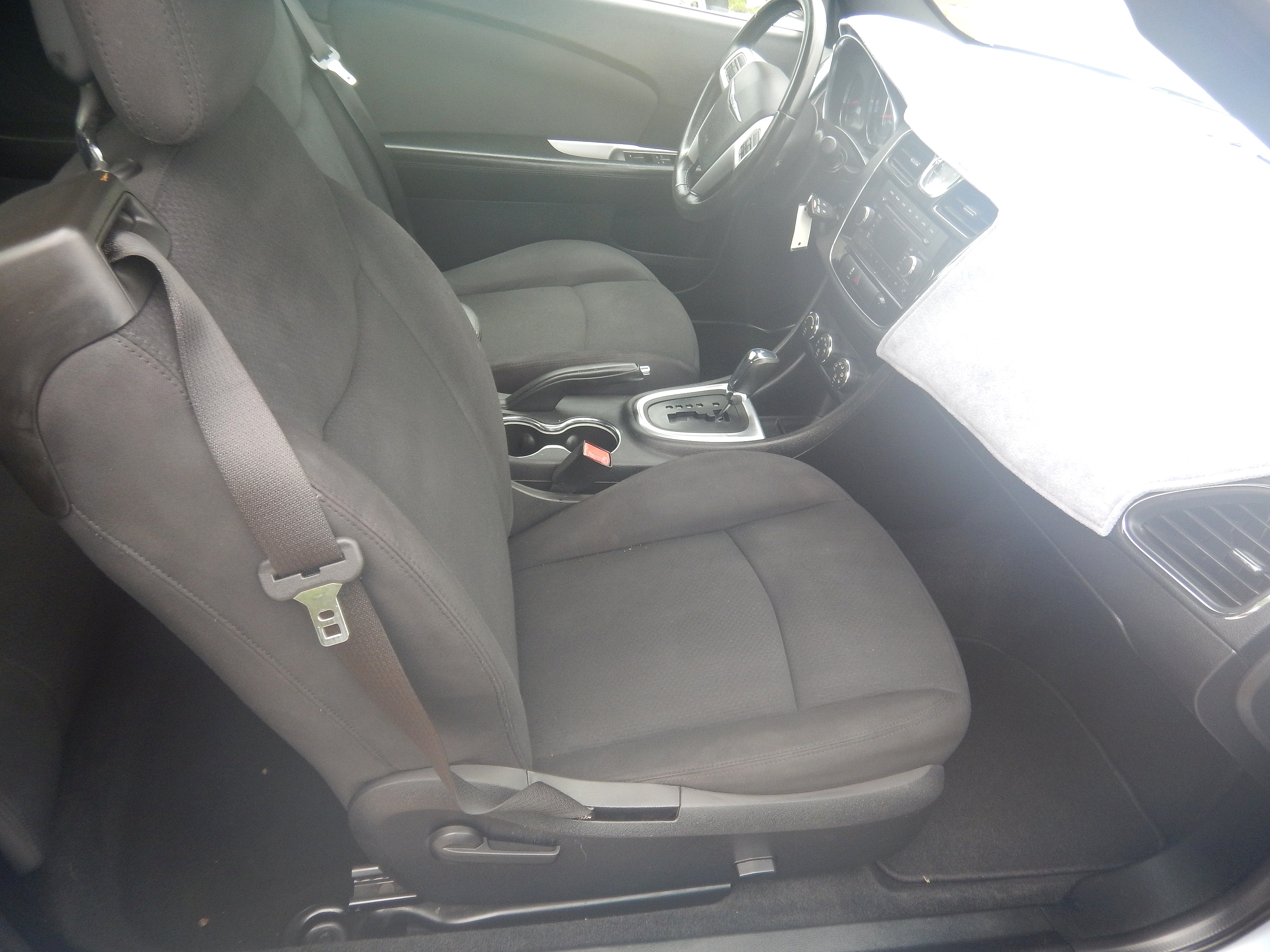 2012 Chrysler 200 Touring - Photo 26