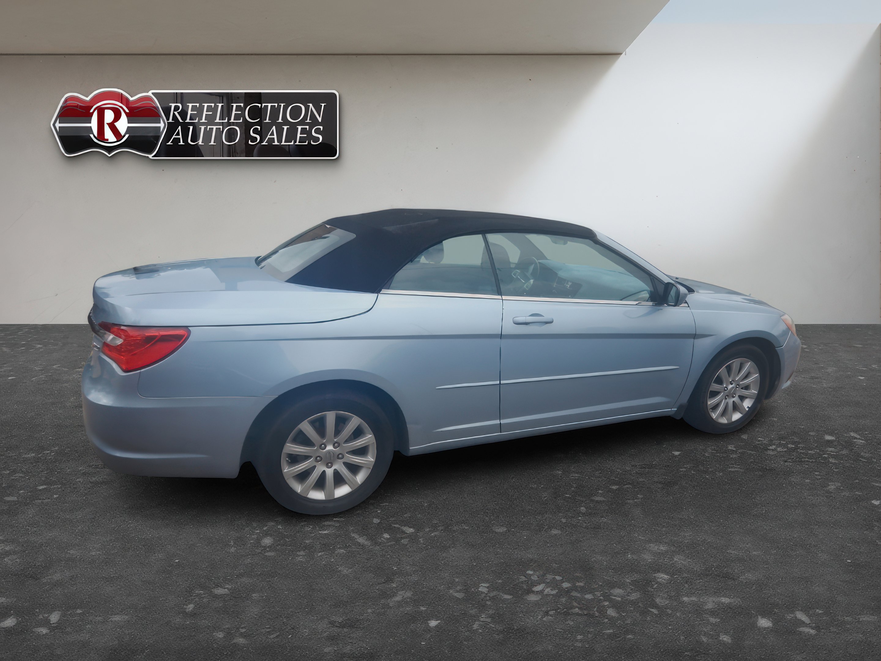 2012 Chrysler 200 Touring - Photo 9