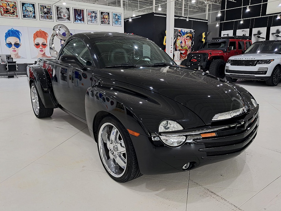 2004 Chevrolet SSR LS