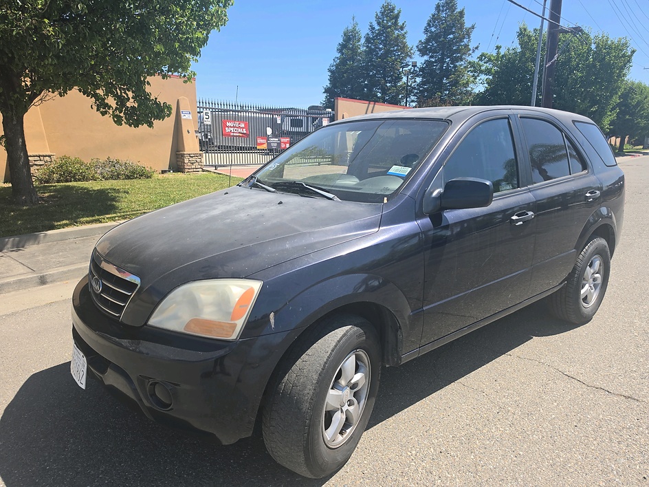 2008 Kia Sorento LX 5AT's photo