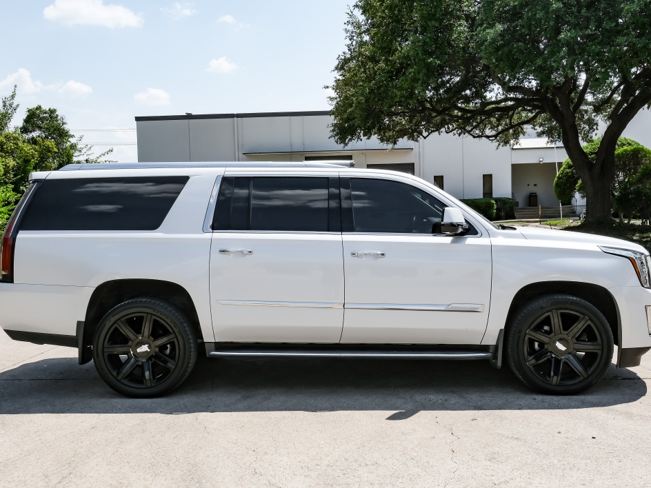 2016 Cadillac Escalade ESV Luxury photo 5