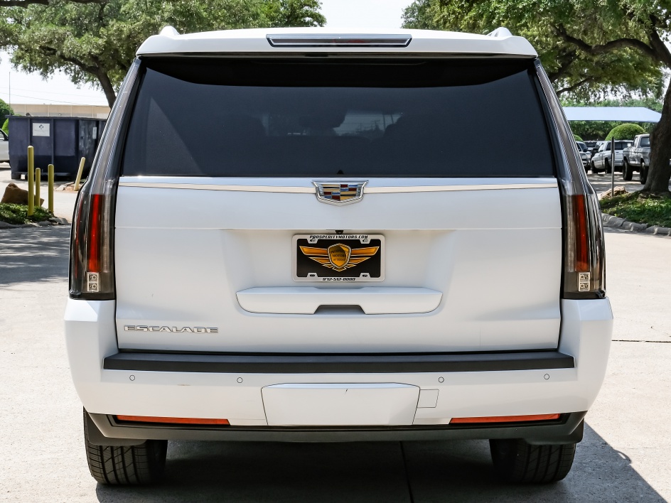 2016 Cadillac Escalade ESV Luxury photo 7