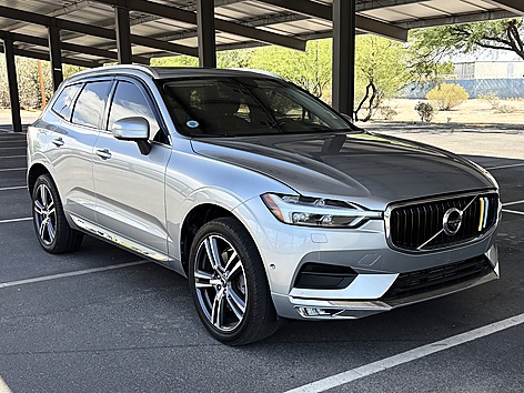 2018 Volvo XC60 T6 Momentum AWD's photo