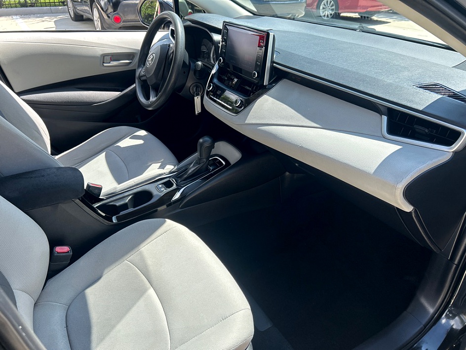 2020 Toyota Corolla LE - Photo 12
