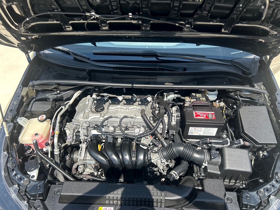 2020 Toyota Corolla LE - Photo 17