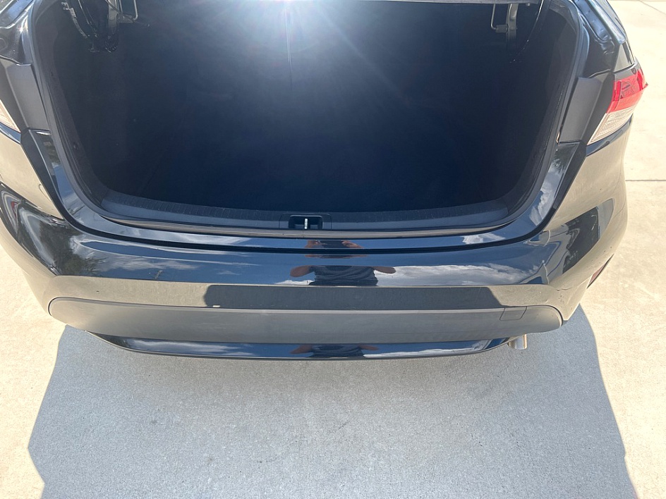 2020 Toyota Corolla LE - Photo 15
