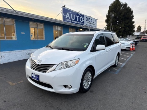 2012 Toyota Sienna XLE