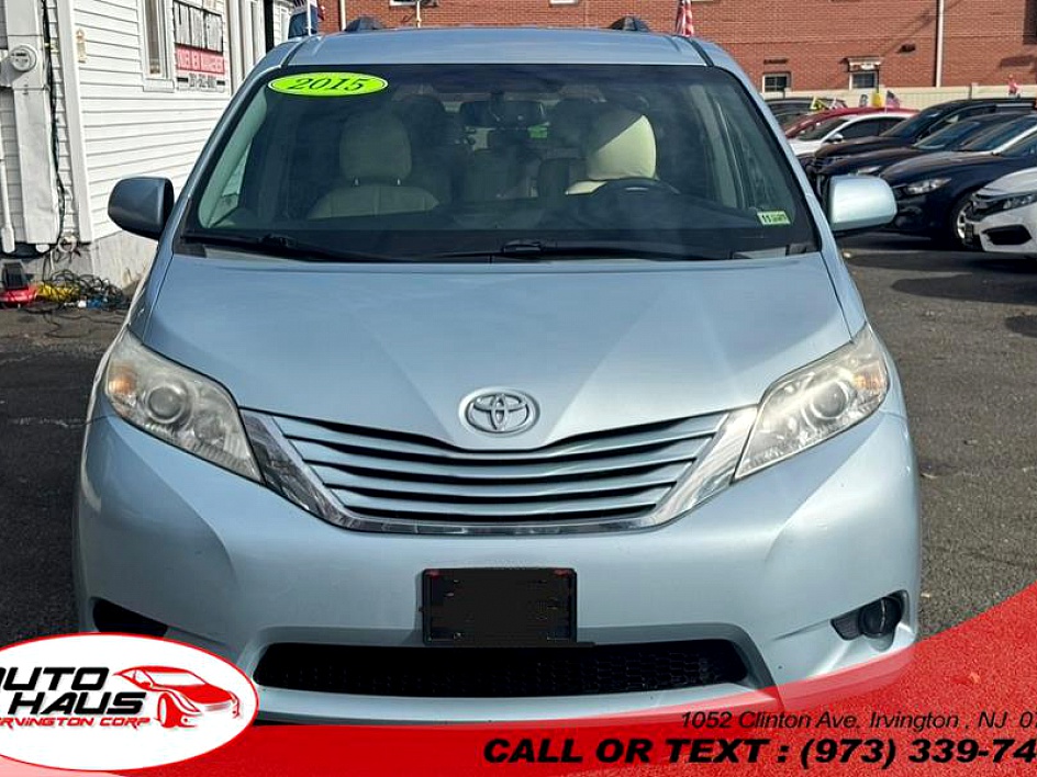 2015 Toyota Sienna LE