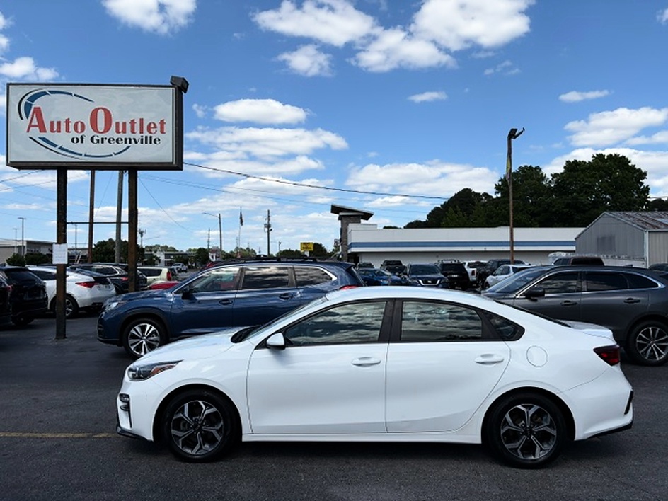 2019 Kia Forte LXS AT's photo