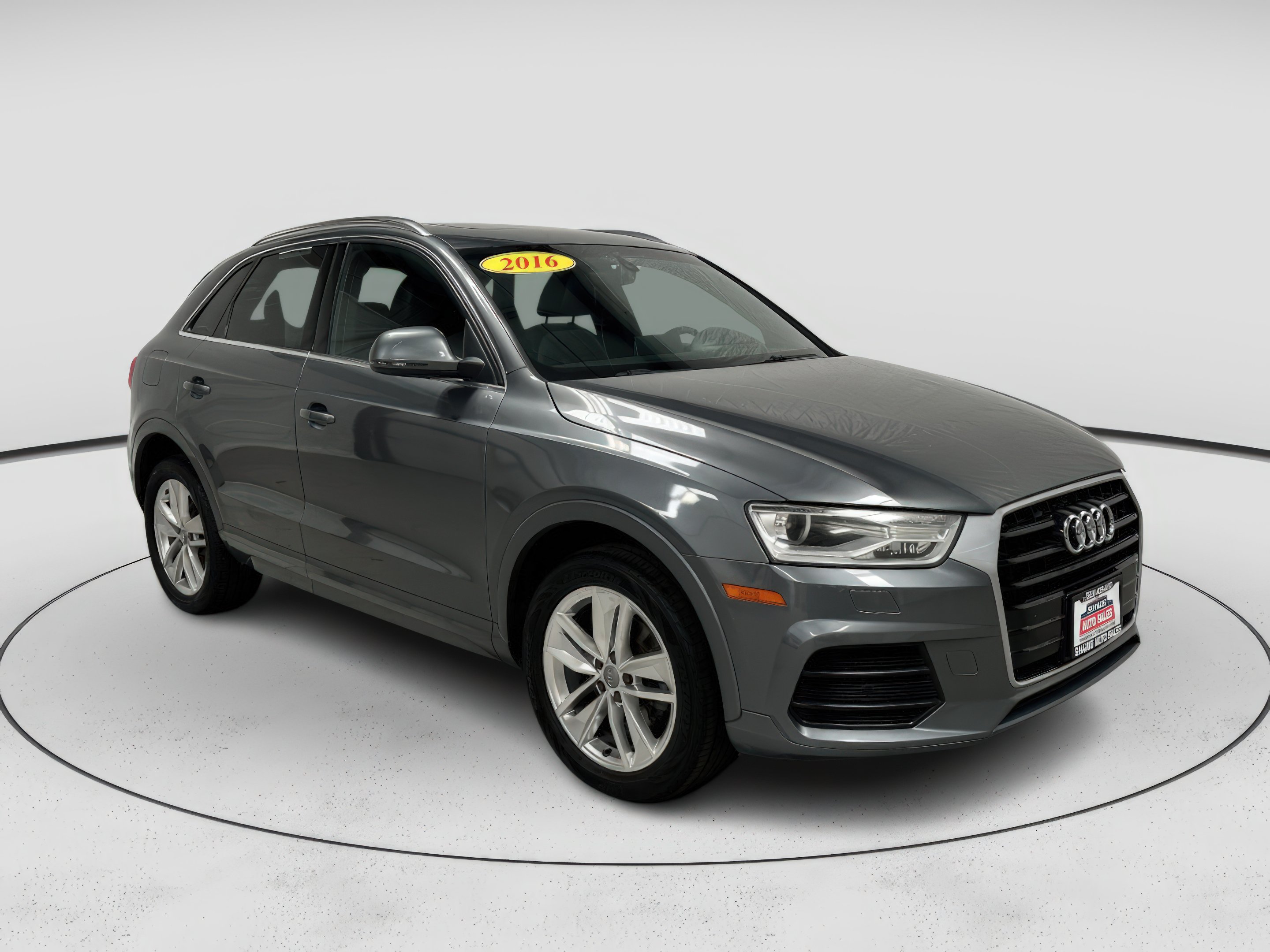 2016 Audi Q3 Premium Plus's photo
