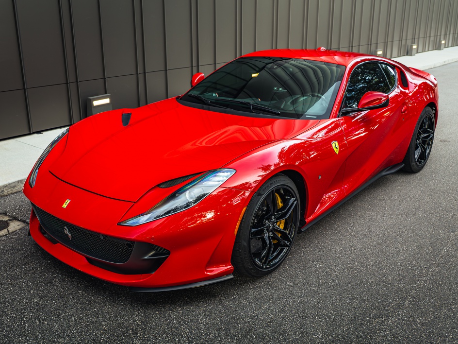 2019 Ferrari 812 Base's photo