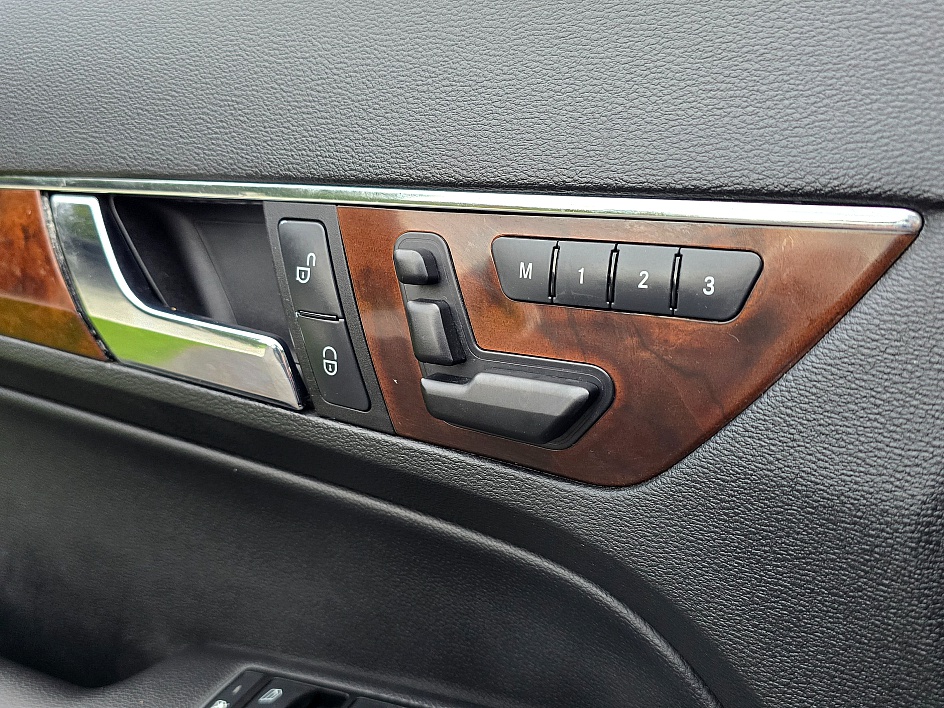 2012 Mercedes-Benz E-Class E350 - Photo 18