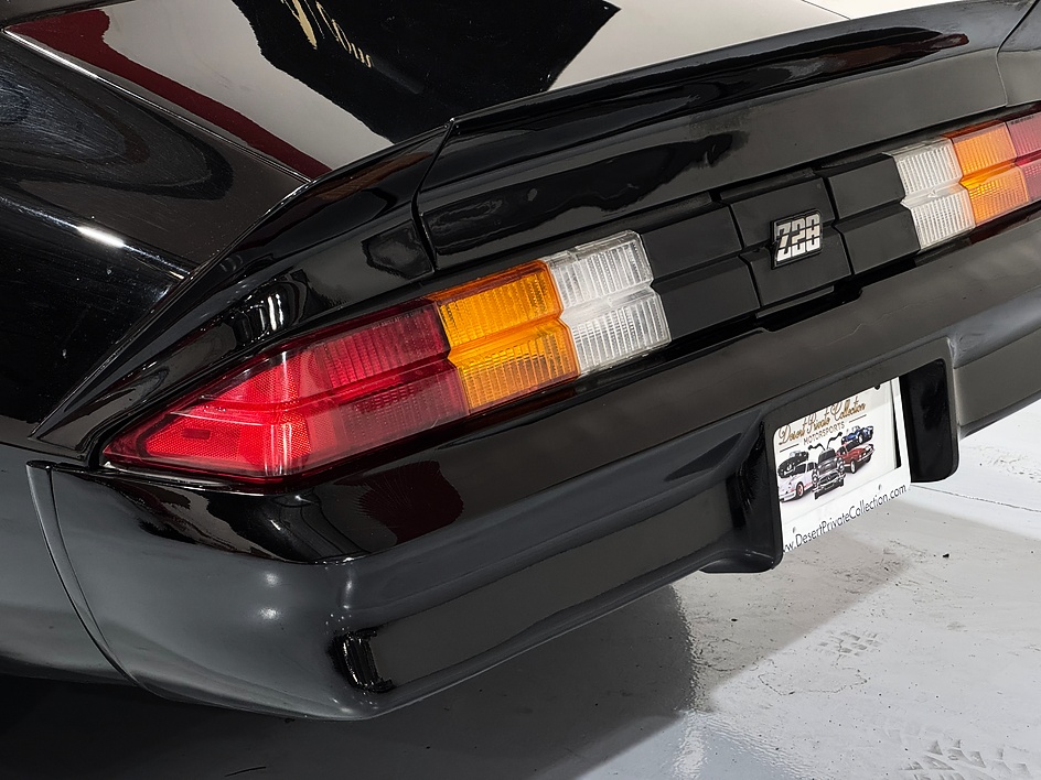 1981 Chevrolet Camaro - Photo 29