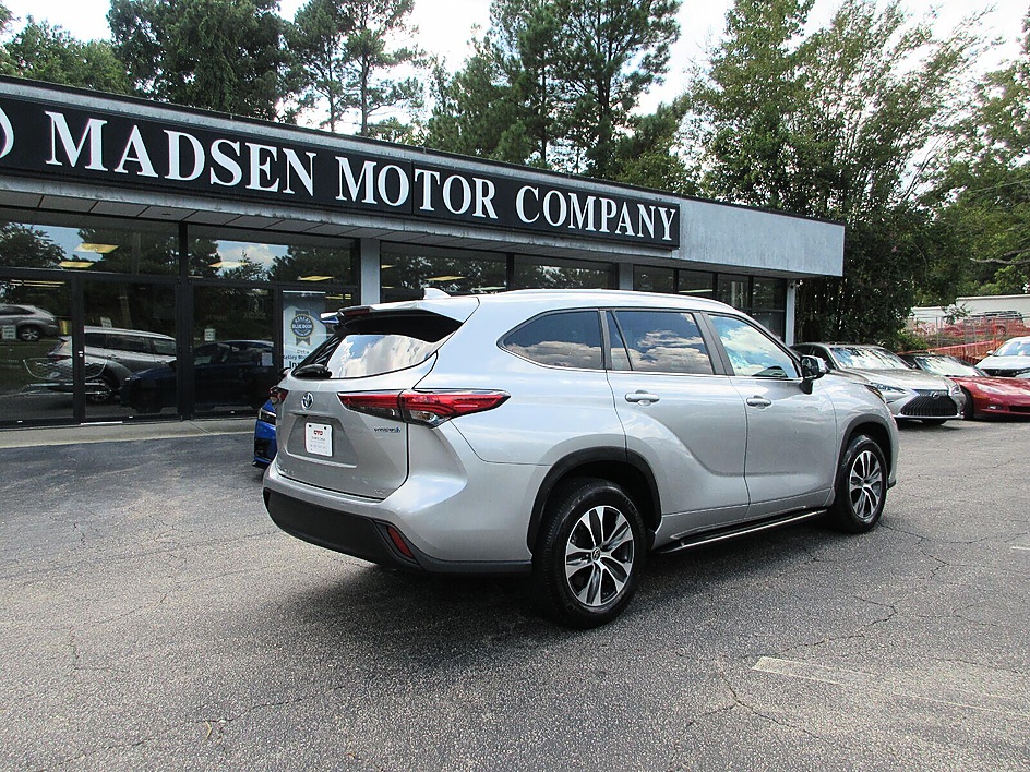 Toyota Highlander photo 5