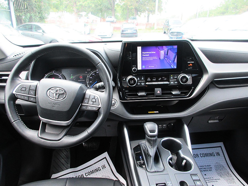 Toyota Highlander photo 10