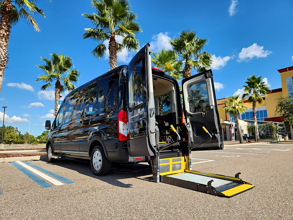 2023 Ford Transit Passenger Van XL's photo