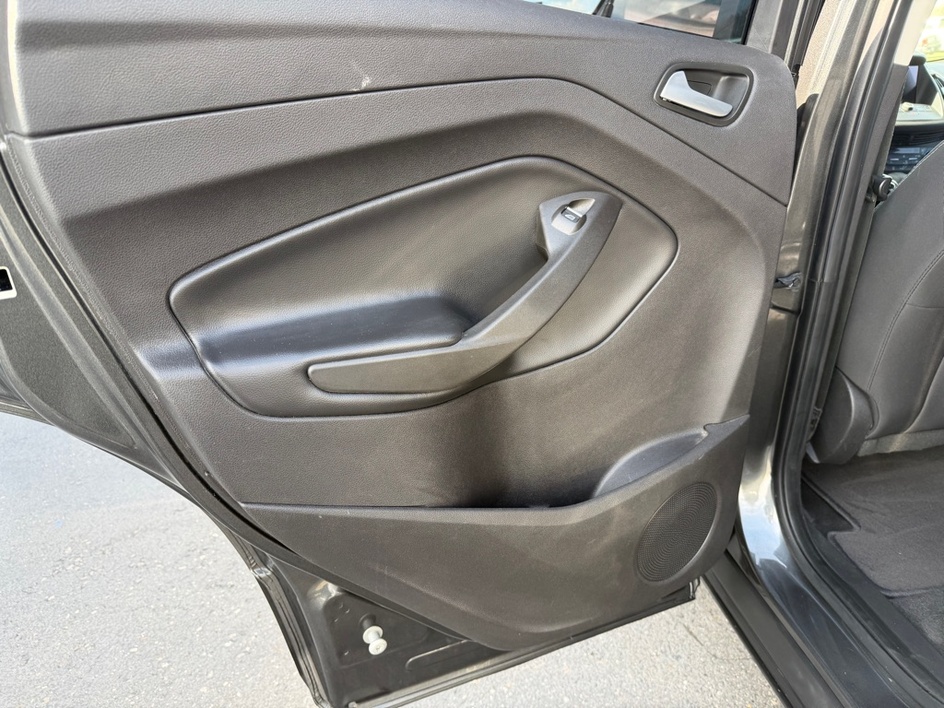 2019 Ford Escape SE - Photo 21
