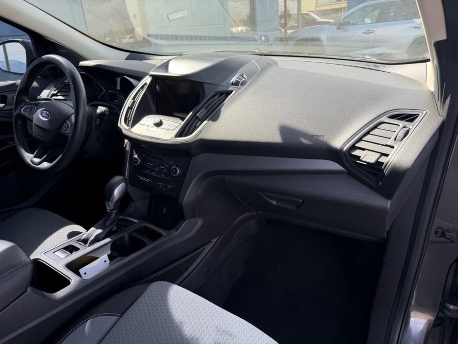 2019 Ford Escape SE - Photo 17