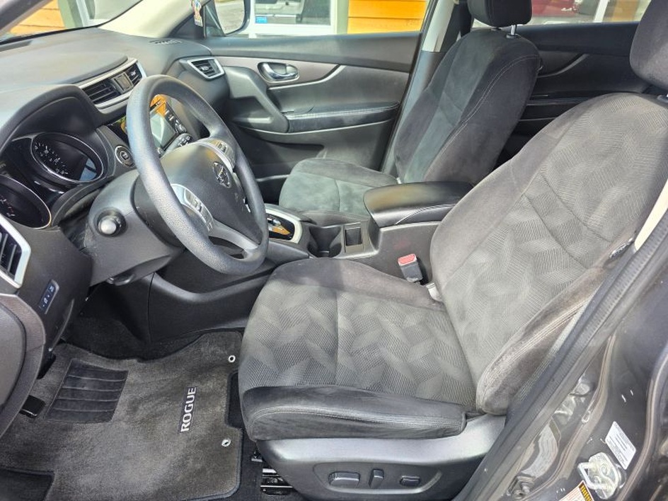 2014 Nissan Rogue SV - Photo 10