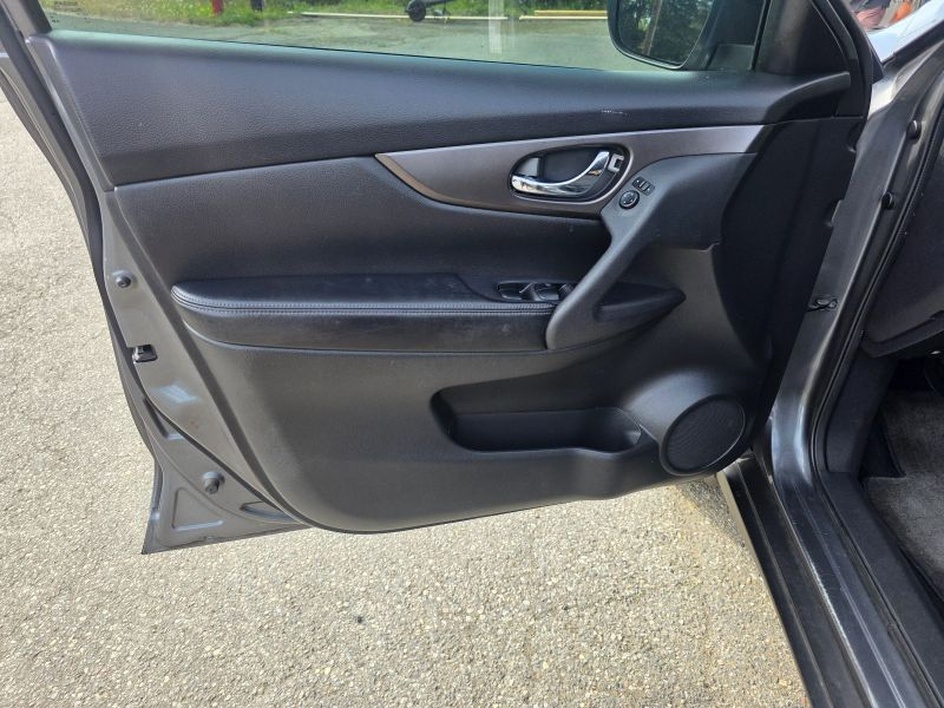 2014 Nissan Rogue SV - Photo 9