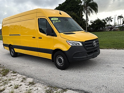 2021 Mercedes-Benz Sprinter Cargo Van Base