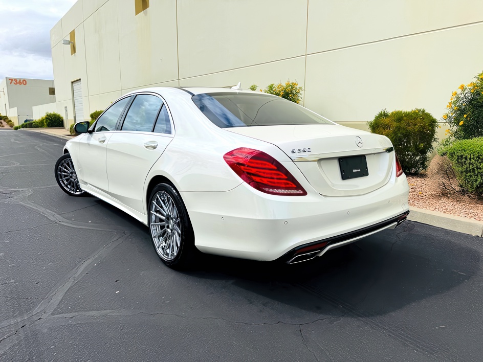 2015 Mercedes Benz S 550 photo 4