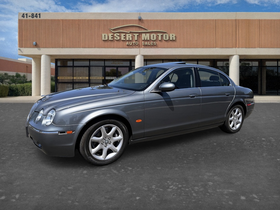 2005 Jaguar S-Type 4.2's photo