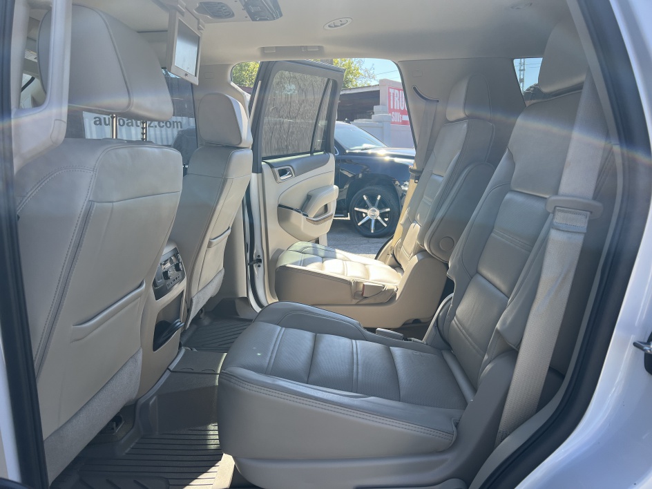 2017 GMC Yukon Denali - Photo 11