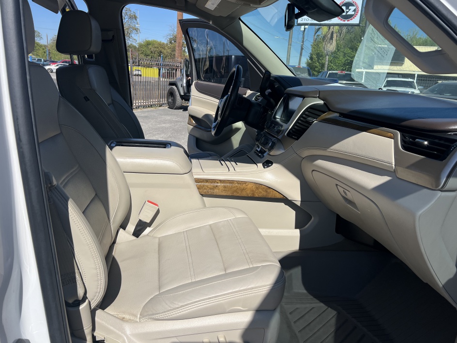 2017 GMC Yukon Denali - Photo 14