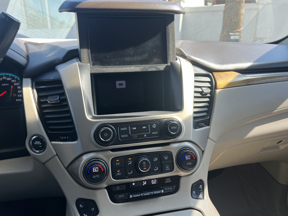 2017 GMC Yukon Denali - Photo 19