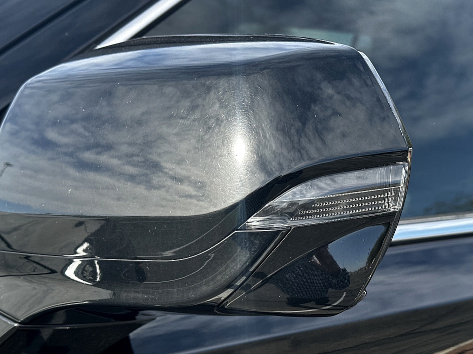 2021 GMC Yukon Denali - Photo 10