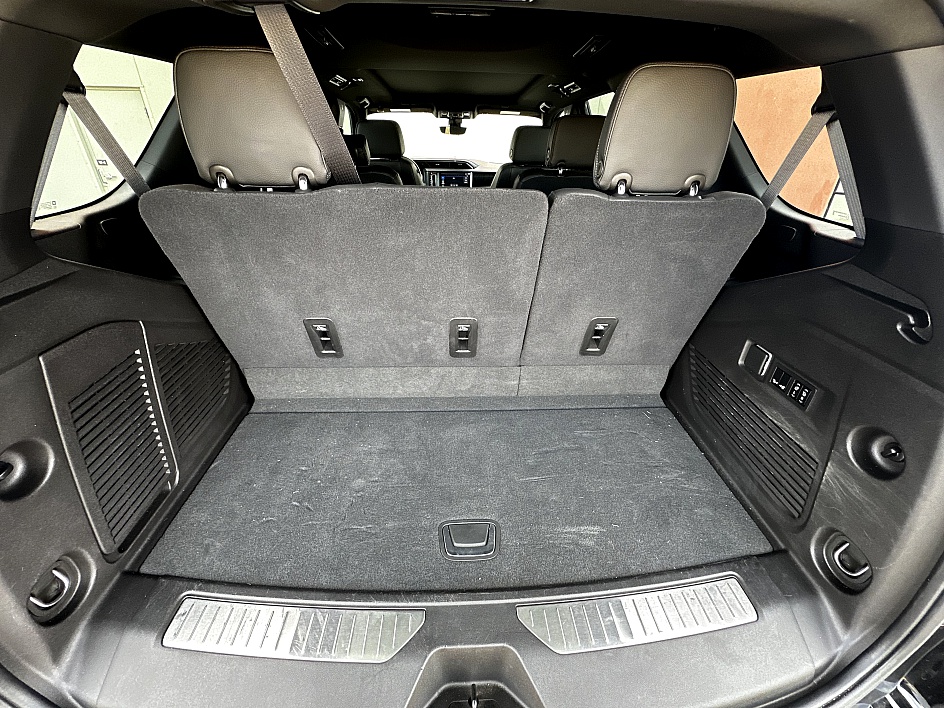 2021 GMC Yukon Denali - Photo 19